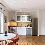 Lungotevere Bijou With Private Balcony Ρώμη