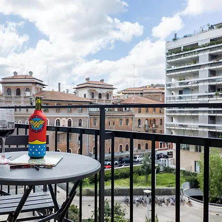 Apartman Lungotevere Bijou With Private Balcony