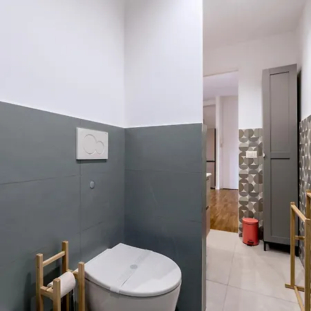 Lungotevere Bijou With Private Balcony Appartement *