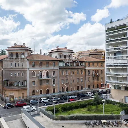 Lungotevere Bijou With Private Balcony Apartman Róma
