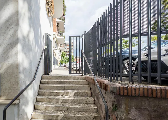 Lungotevere Bijou With Private Balcony Róma